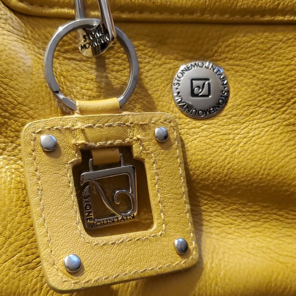 Stone Mountain Accessories Mustard Shoulder Bag - Picture 3 of 7
